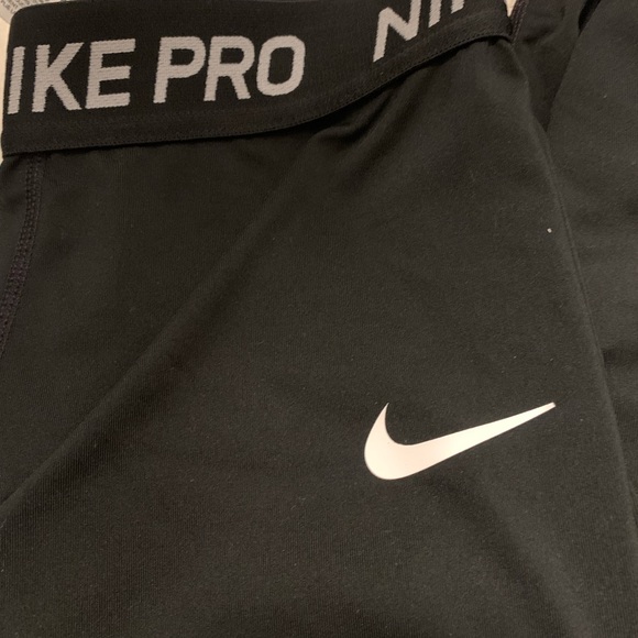 Nike Leggings - Picture 2 of 3